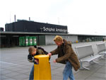 Christiaan en Rens op Schiphol
